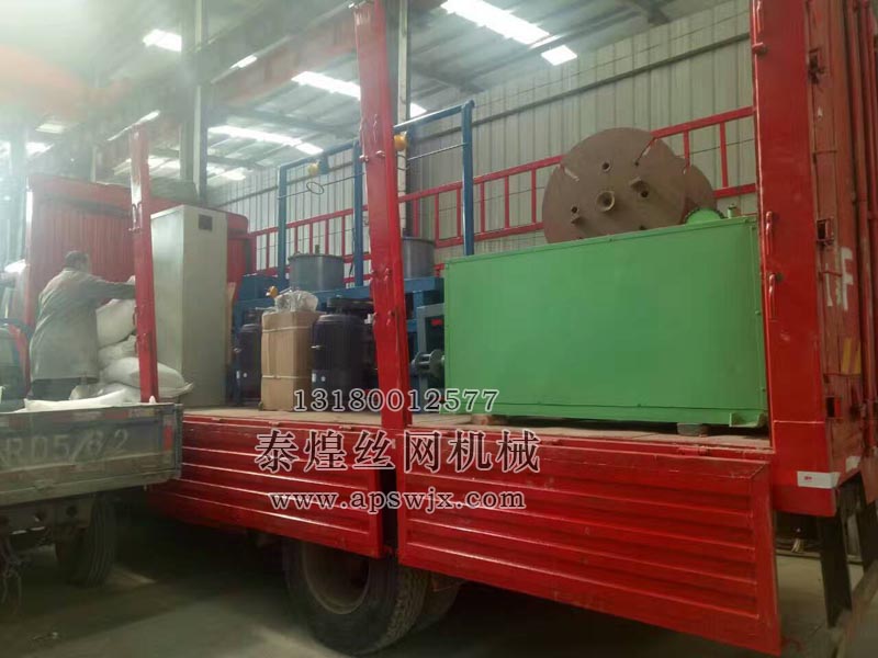 云南昭通拉絲機發(fā)貨中